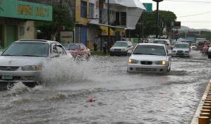 Emiten alerta preventiva en 10 departamentos de Honduras por lluvias