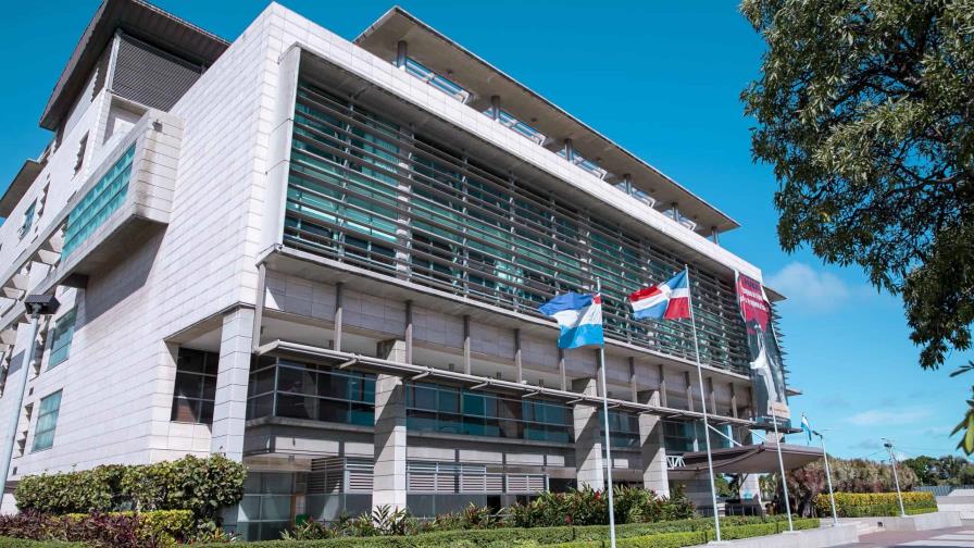 Solicitan suspensión de fiscalizador de San Francisco de Macorís y procurador de Montecristi