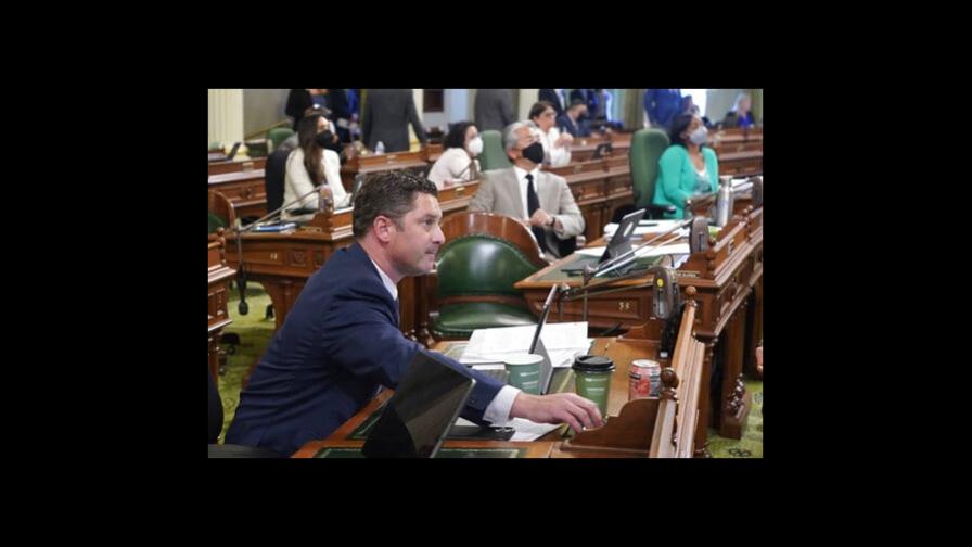 Avanza un proyecto en California contra adicción infantil a redes