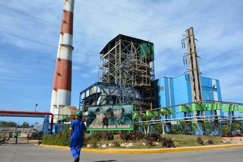 Un rayo deja fuera de servicio a la mayor termoeléctrica de Cuba