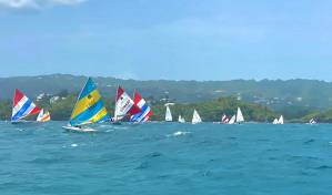 VÍDEO | Regata en las Terrenas con 49 navegantes