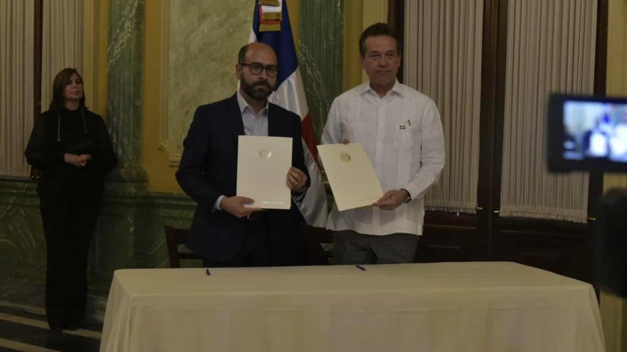 Gobierno anuncia subsidios a la harina, maíz y al pollo