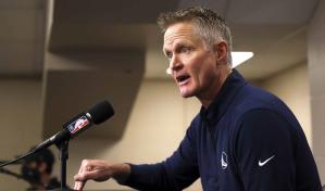 Entrenador de los Warriors explota contra los republicanos por rechazar el control de armas