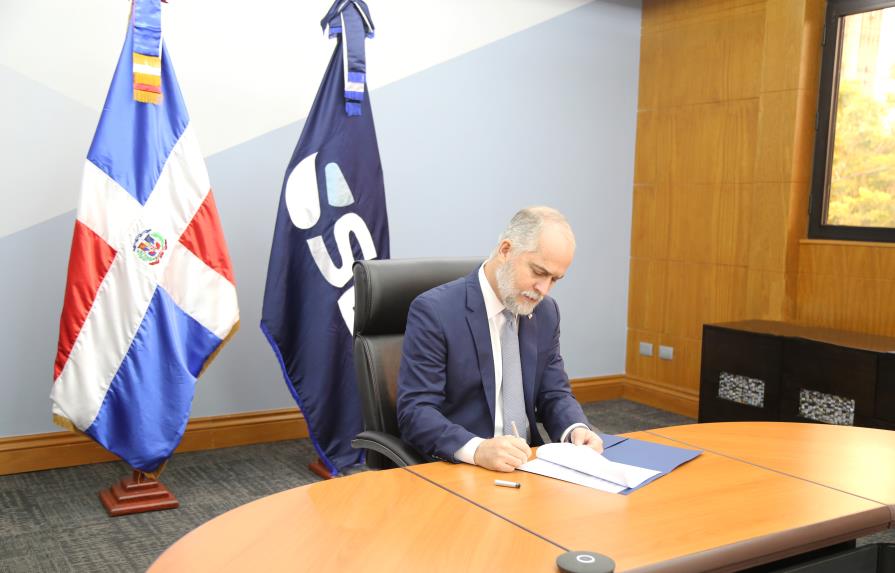 SB y Toronto Centre firman acuerdo para fortalecer supervisión de entidades financieras