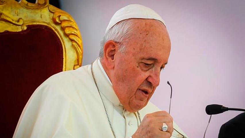 Papa, “desconsolado por la masacre” en una escuela de Texas