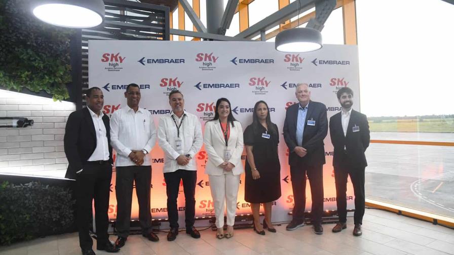 Aerolínea Sky High anuncia llegada de avión Embraer-190, único en el Caribe Aerolínea Sky High anuncia llegada de avión Embraer-190, único en el Caribe