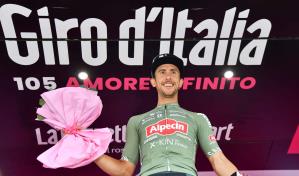 De Bondt gana última etapa plana de Giro; Carapaz aún líder