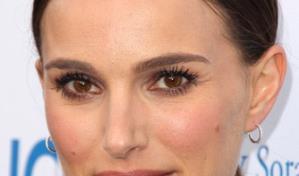 Natalie Portman se luce junto a Chris Hemsworth