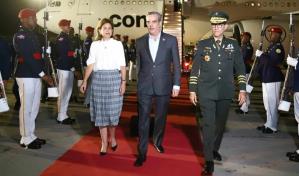 Abinader regresa desde Suiza; viajará este jueves a Pedernales