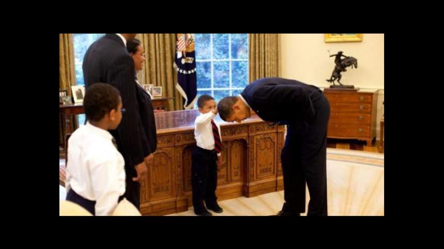 Obama reconecta con el que fuera el niño de su foto favorita en Casa Blanca