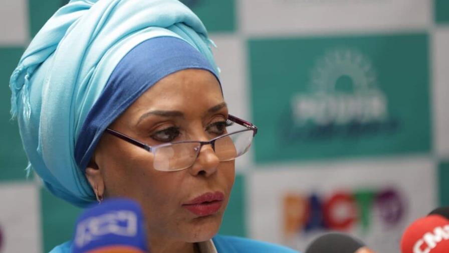 Honduras libera a senadora Córdoba tras ser retenida por dólares sin declarar Honduras libera a senadora Córdoba tras ser retenida por dólares sin declarar
