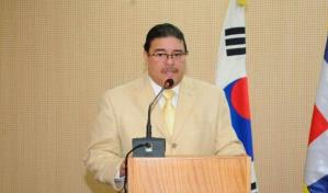 MIDEREC reparará la pista de atletismo del Estadio Olímpico Félix Sánchez