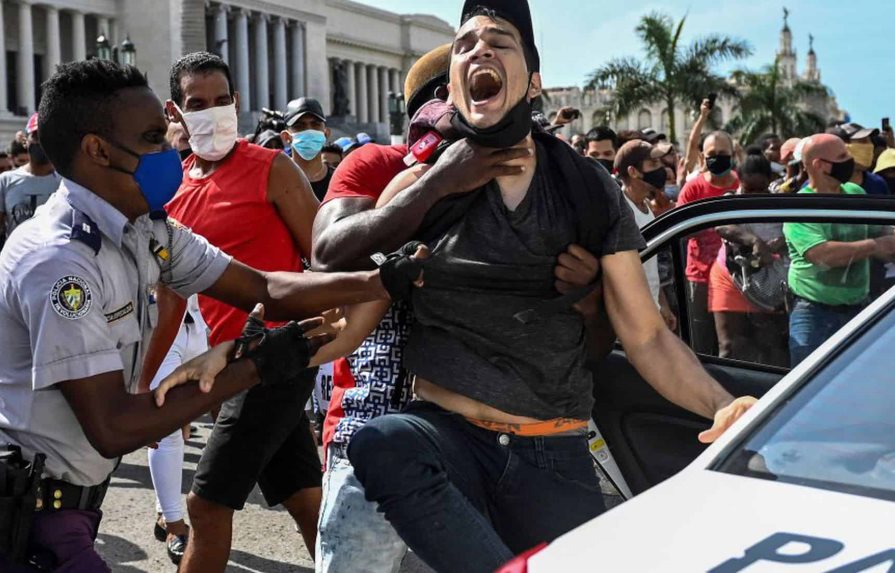 El Tribunal Supremo de Cuba reduce penas a 15 manifestantes del 11J