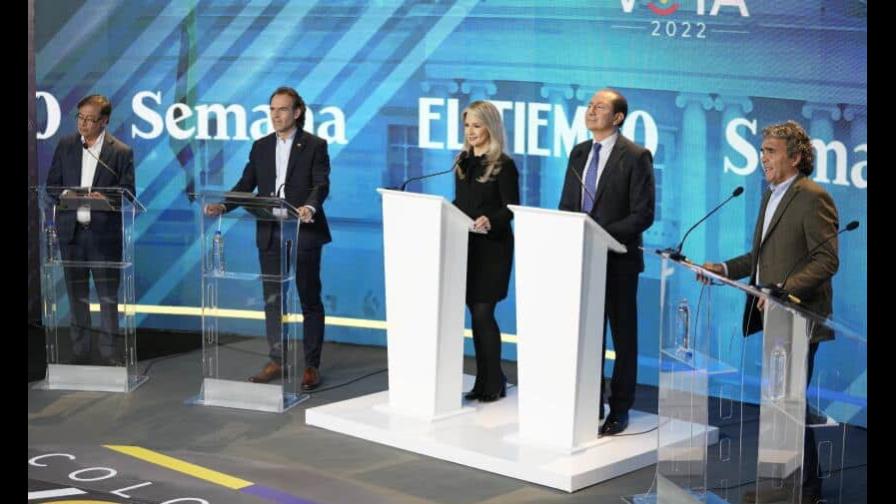El último debate presidencial colombiano pone sobre la mesa la polarización El último debate presidencial colombiano pone sobre la mesa la polarización