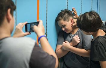 Uno de cada cuatro estudiantes de entre 12 y 18 años sufre acoso en Florida