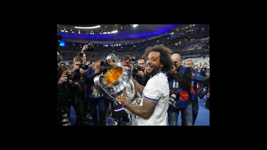 El brasileño Marcelo deja al Real Madrid tras 5to título de la Champions