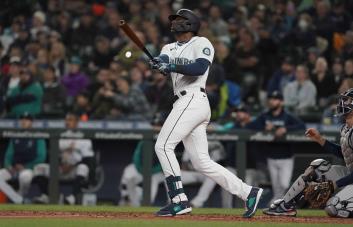 VÍDEO | Julio Rodríguez de 5-3;  Kyle Lewis jonronea y los Marineros blanquean a los Astros