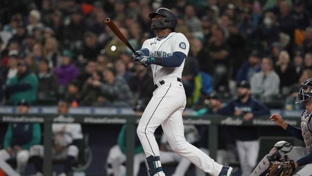 VÍDEO | Julio Rodríguez de 5-3; Kyle Lewis jonronea y los Marineros blanquean a los Astros