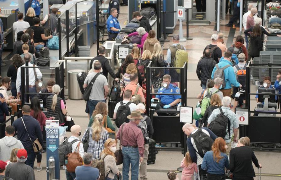 Aumentan vuelos cancelados en EEUU el fin de semana