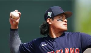 Guardianes canjean a Yu Chang a Piratas por efectivo