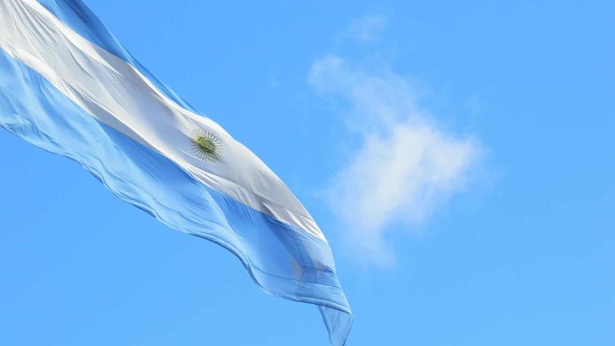 Dominicanos podrán acogerse al plan de regularización en Argentina