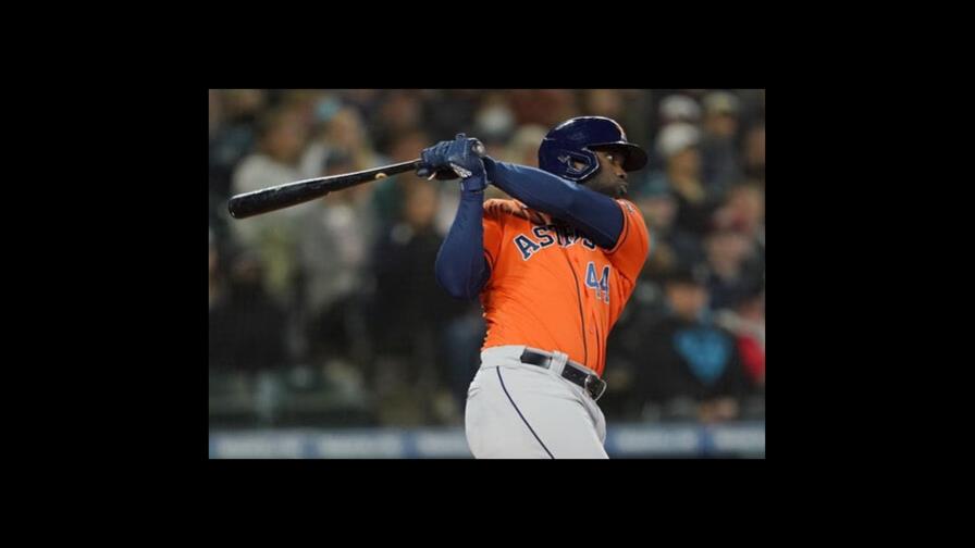 Los Astros ganan con matanza doble 2-1 a Marineros