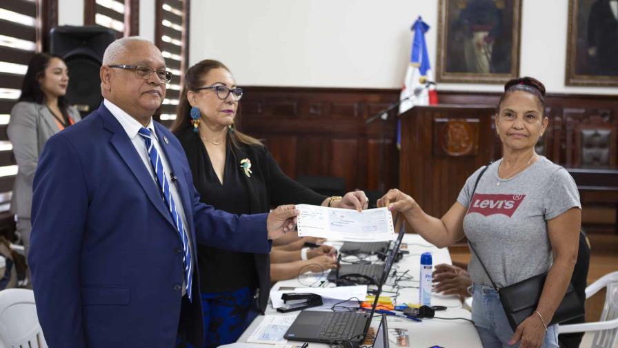 Faltan por retirar 2,351 cheques de beneficiarios de FASE y Pa Ti con transacciones devueltas Faltan por retirar 2,351 cheques de beneficiarios de FASE y Pa Ti con transacciones devueltas