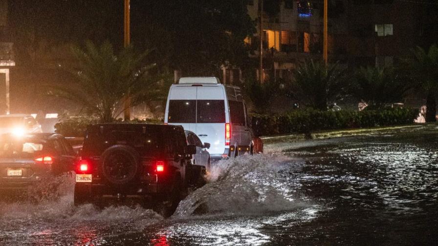 El COE eleva a seis las provincias en alerta por vaguada