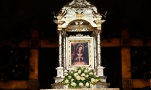 Virgen de la Altagracia vuelve a Santo Domingo tras 100 años de su coronación canónica en 1922