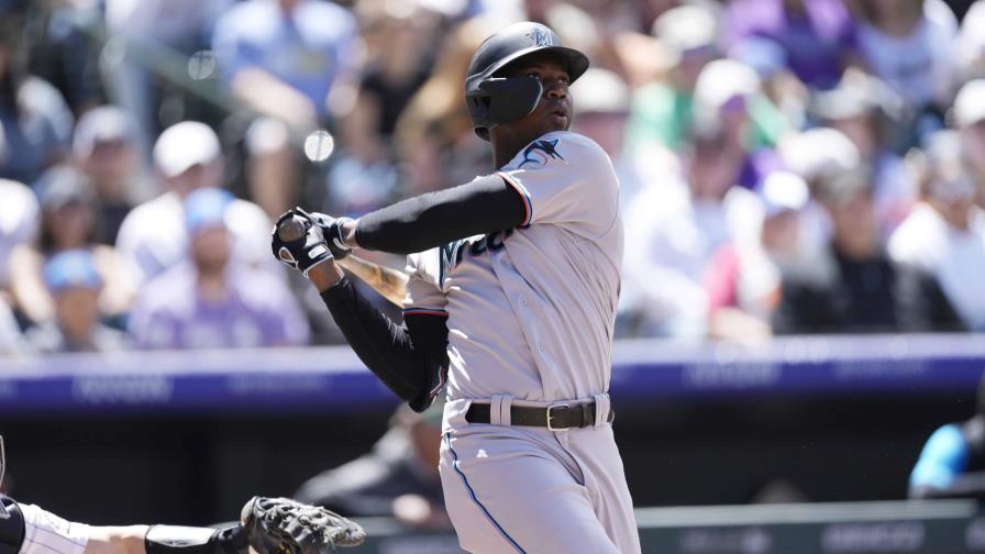 Sánchez se lleva los reflectores en un día de brillo para los latinos en MLB