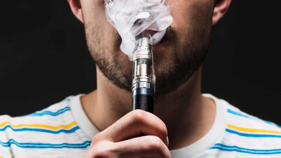 Jóvenes entre 16 y 24 años lideran consumo de tabaco en República Dominicana Jóvenes entre 16 y 24 años lideran consumo de tabaco en República Dominicana