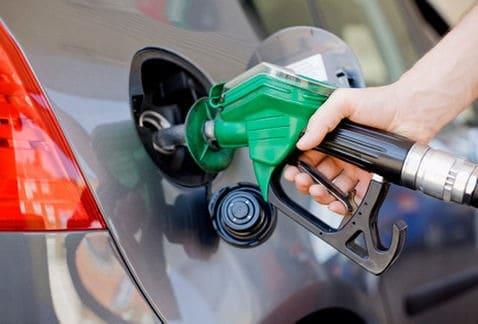 Precios de la gasolina alcanza nuevo récord en EEUU