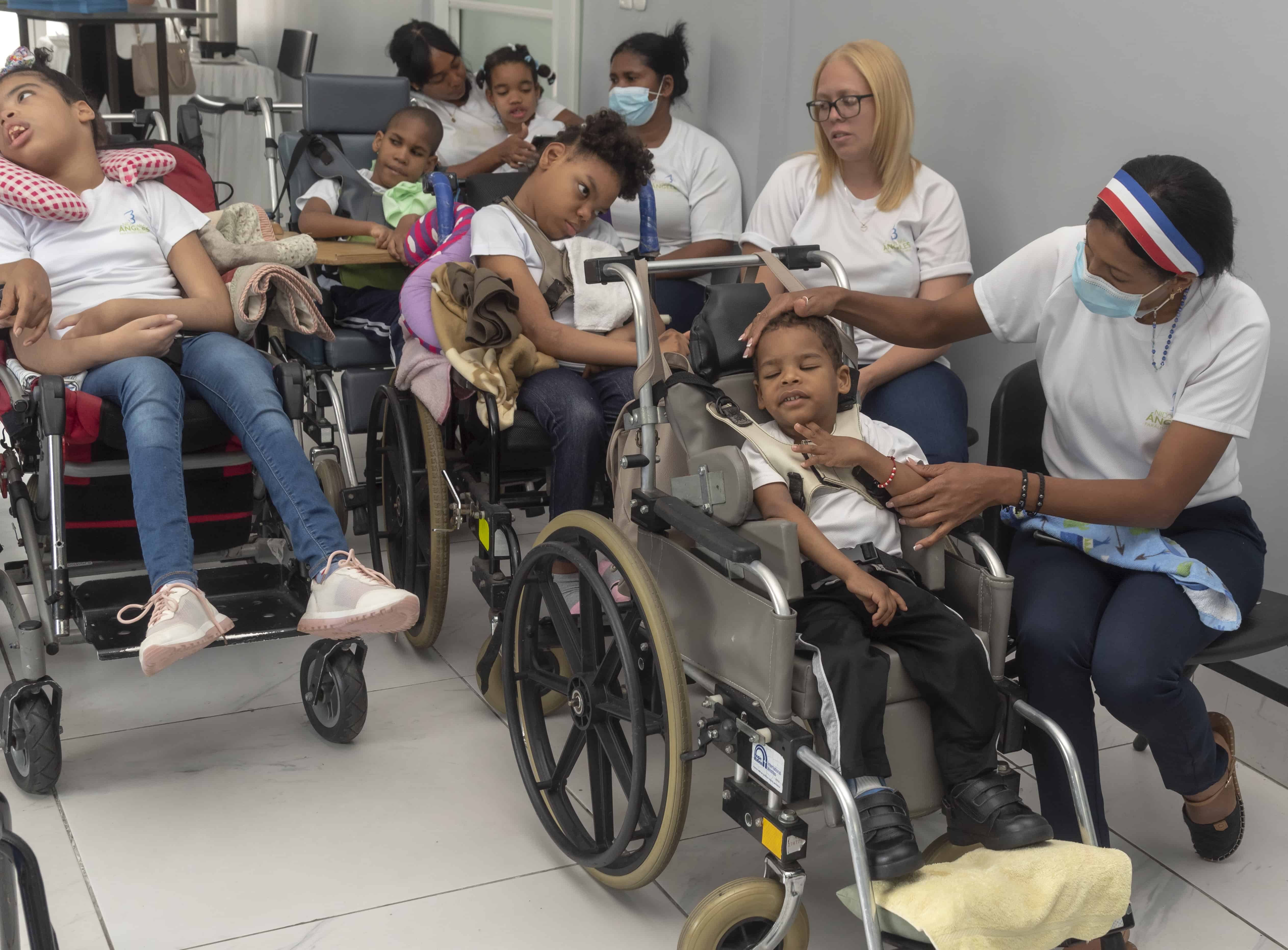 Niños que forman parte de la fundación.