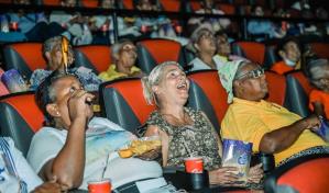 Altice Dominicana y Jompéame llevan a madres y abuelas al cine