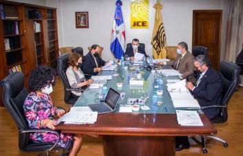JCE aprueba socializar con partidos método a usar en elecciones primarias y generales