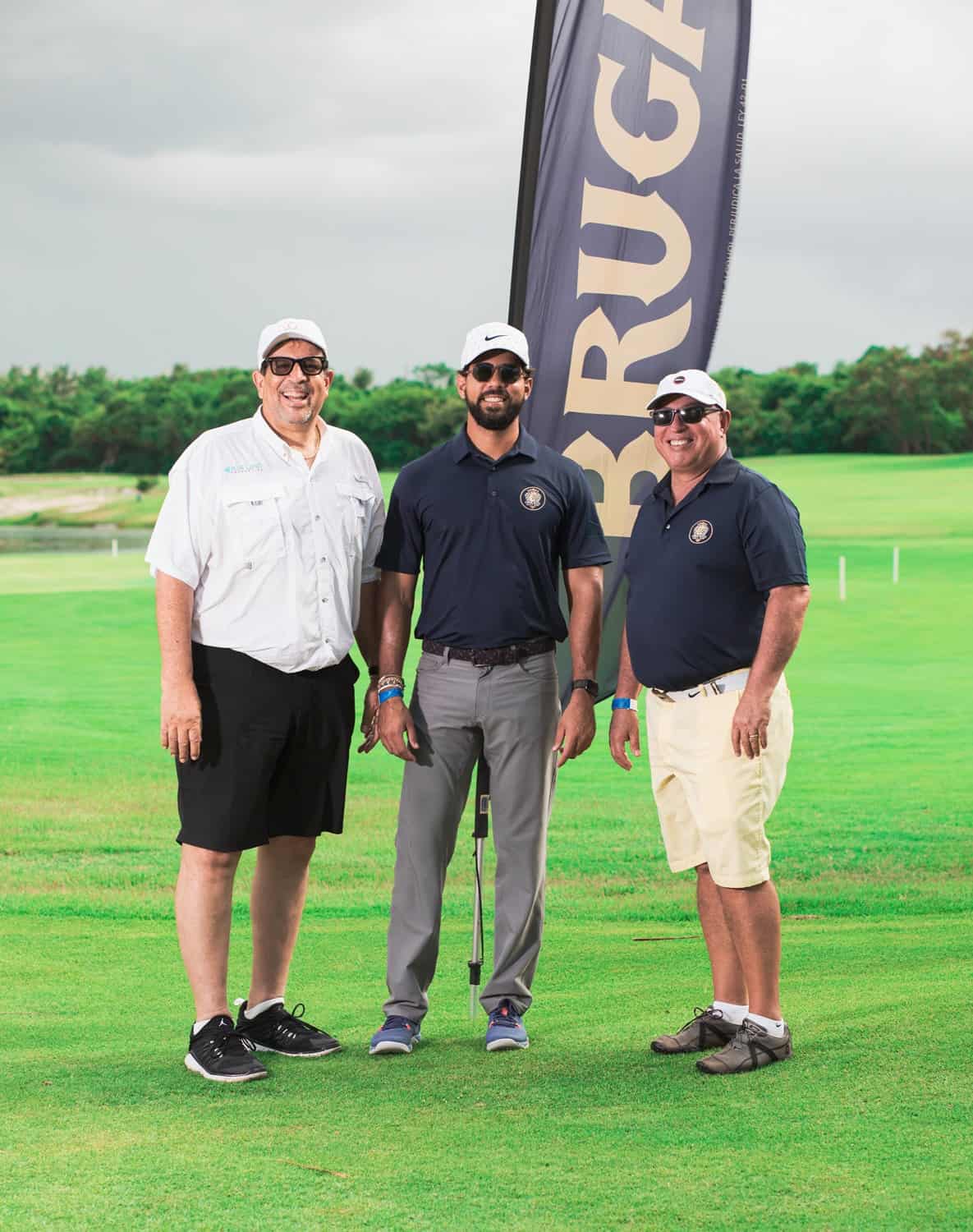 Mandy Llanes, Carlos Baez y Luis Arévalo.