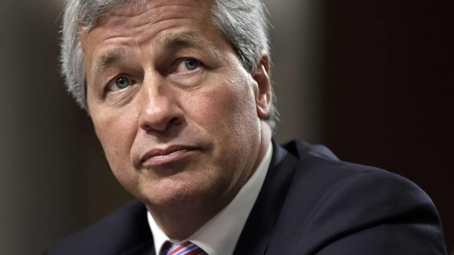 Director del mayor banco EEUU prevé un “huracán” económico en breve