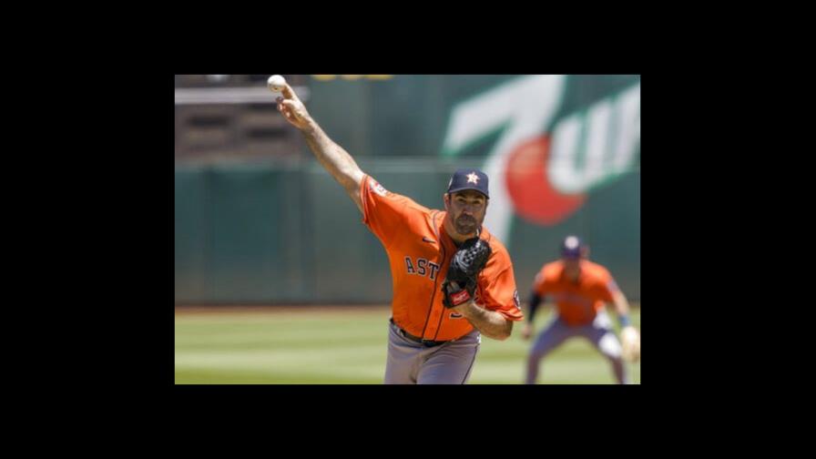 Verlander coquetea con otro sin hit y los Astros se imponen