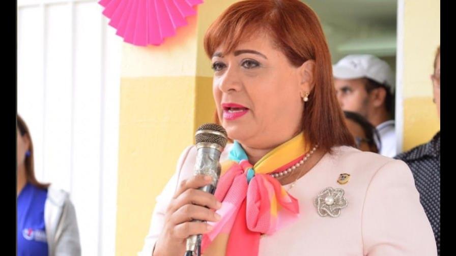 Diputada Sandra Abinader renuncia al PLD