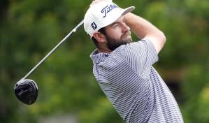 Young sigue encendido y comparte la cima en el Memorial