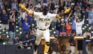 VÍDEO | Cerveceros anotan cuatro en la novena y superan a Padres