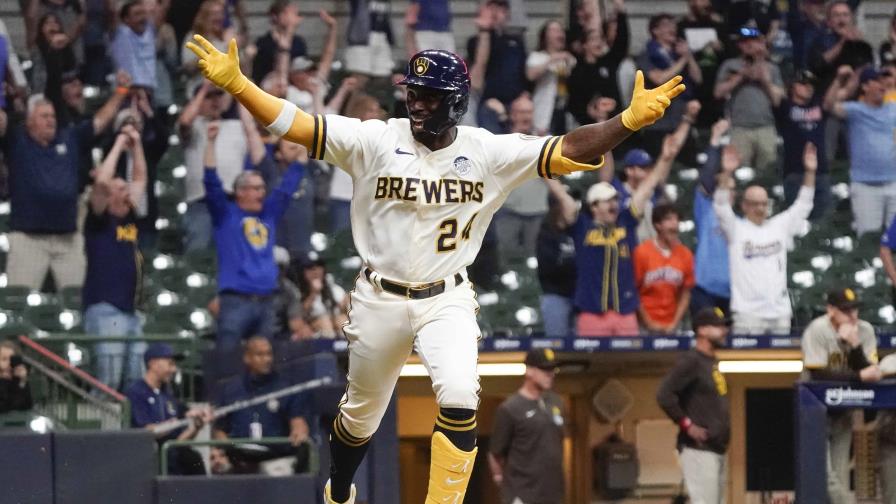 VÍDEO | Cerveceros anotan cuatro en la novena y superan a Padres