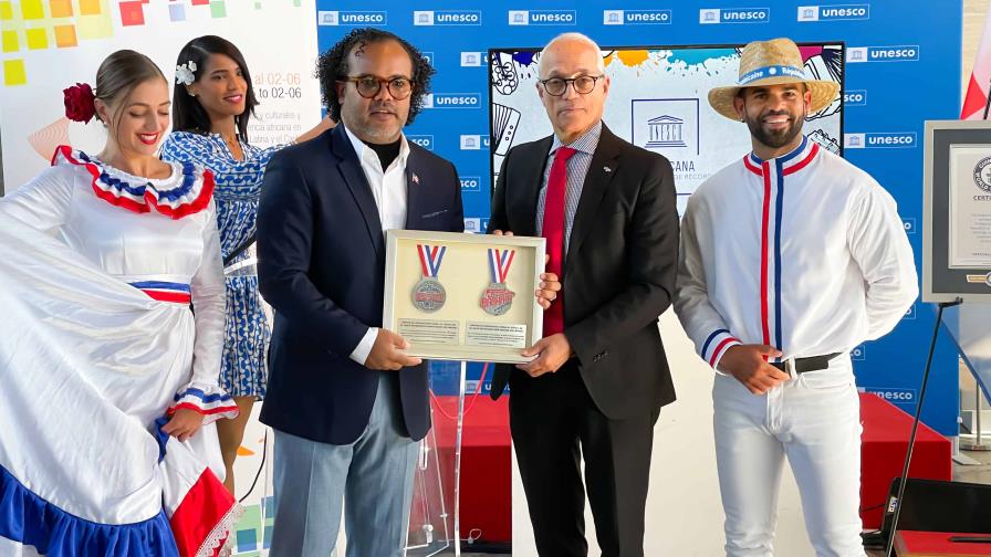 Delegación ante Unesco auspicia conferencia Dominicana, una República de récords Delegación ante Unesco auspicia conferencia Dominicana, una República de récords
