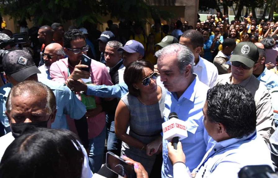 Seguridad del presidente impide que periodista de Diario Libre realice su trabajo