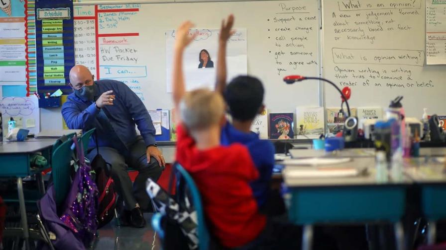 Nueva York reduce número de alumnos por salón a demanda de padres y maestros Nueva York reduce número de alumnos por salón a demanda de padres y maestros