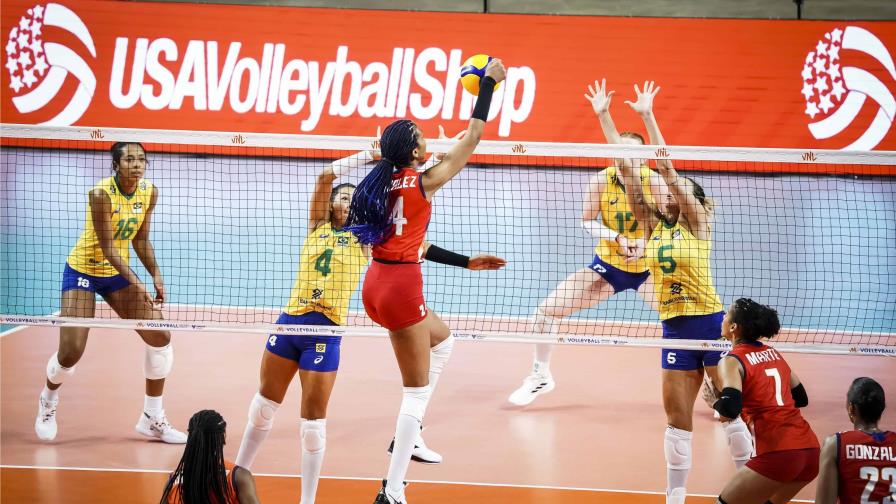Las Reinas del Caribe ganan su primer set, pero no evitan la derrota ante Brasil Las Reinas del Caribe ganan su primer set, pero no evitan la derrota ante Brasil