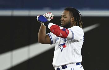 Video: Guerrero Jr., Soto y Machado lideran la ofensiva de poder dominicana en la jornada del viernes