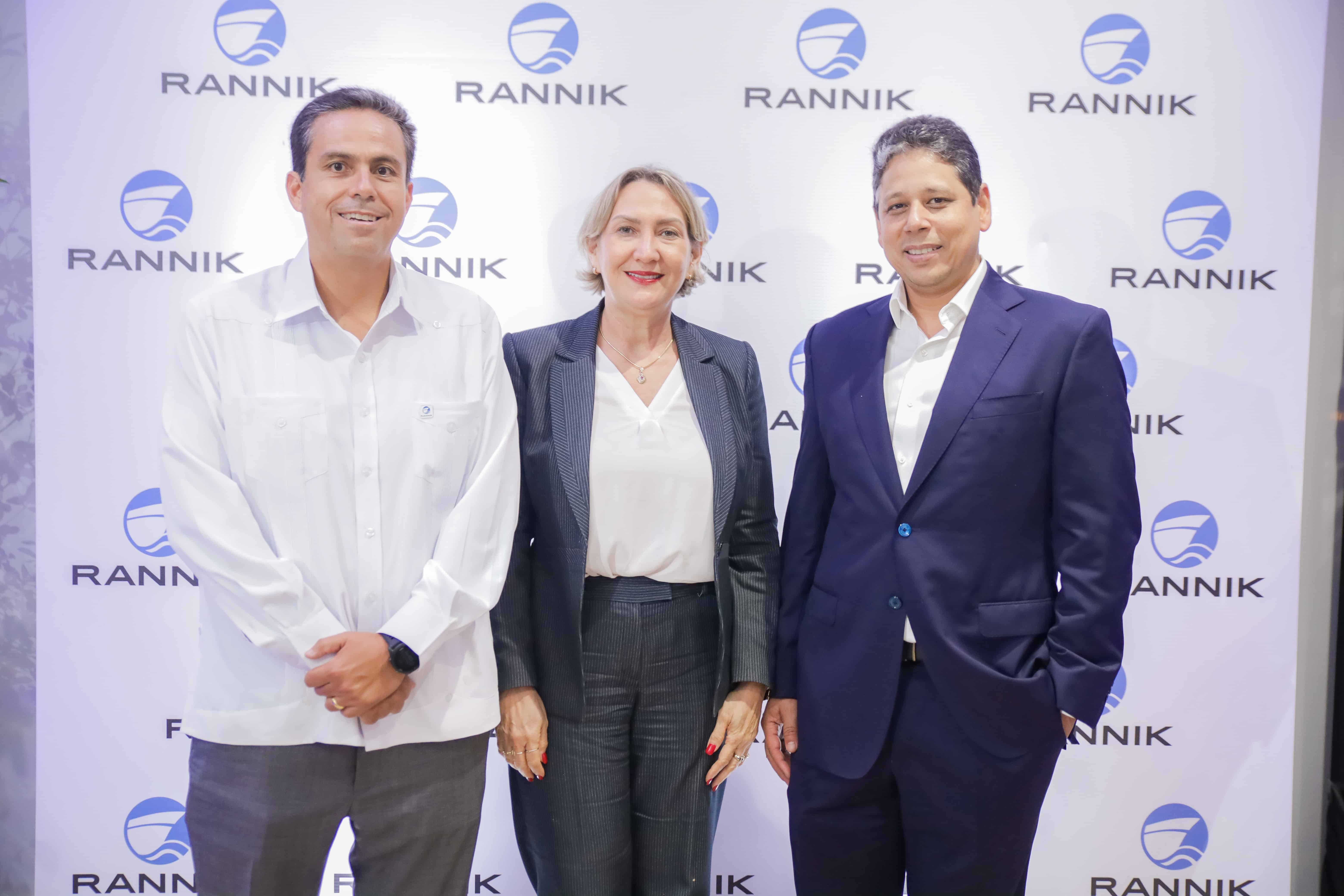 Mauricio Ramírez, Catherine Isa y Esteban Leo.