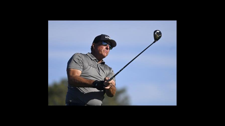 Phil Mickelson se une a la liga saudí de golf