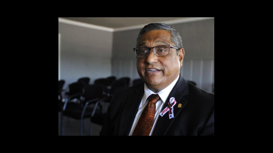 Pastor recuerda horror que vivió ante joven armado de Uvalde